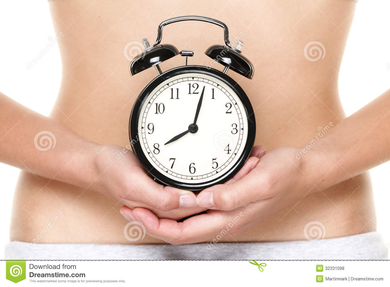 biological-clock-ticking-woman-holding-watch-front-stomach-pregnancy-concept-female-hands-32331098